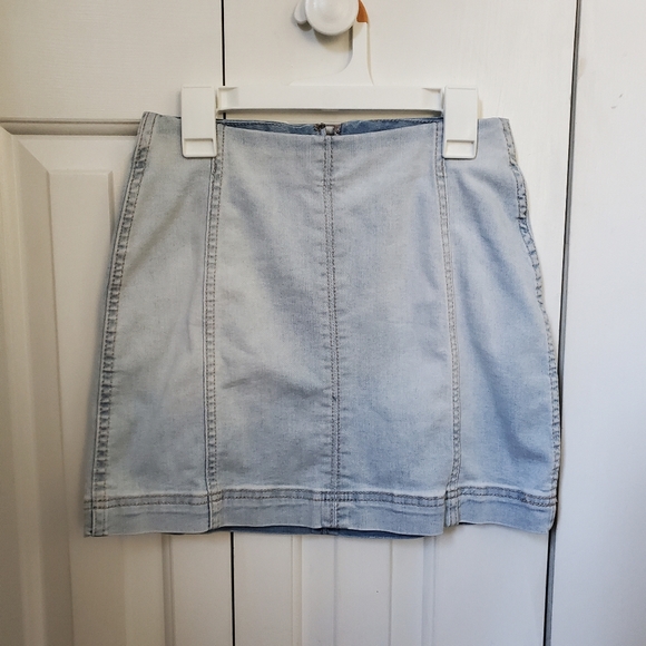 Jean skirt - Picture 1 of 3